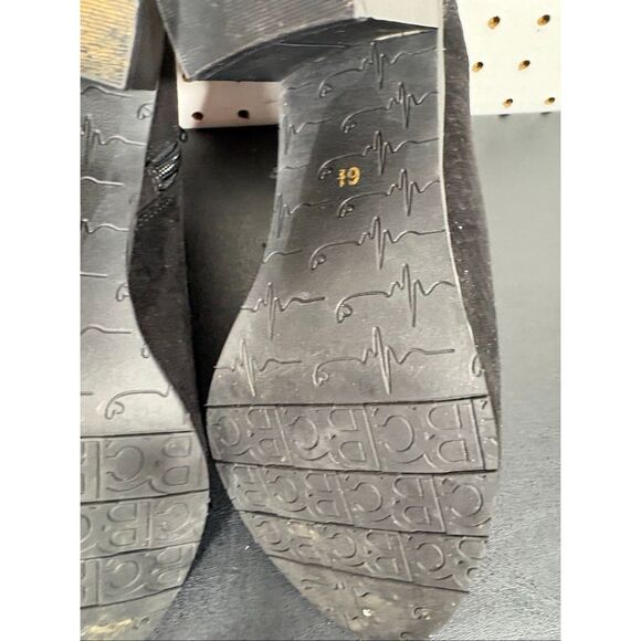 BC Footwear Womens Kettle Black Faux Suede Snake Print Ankle Zip Boots Size 6.5 - Picture 5 of 11